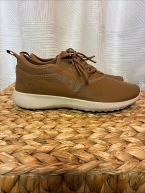Nike Women’s Juvenate Premium Sneakers Tan Sz 7.5